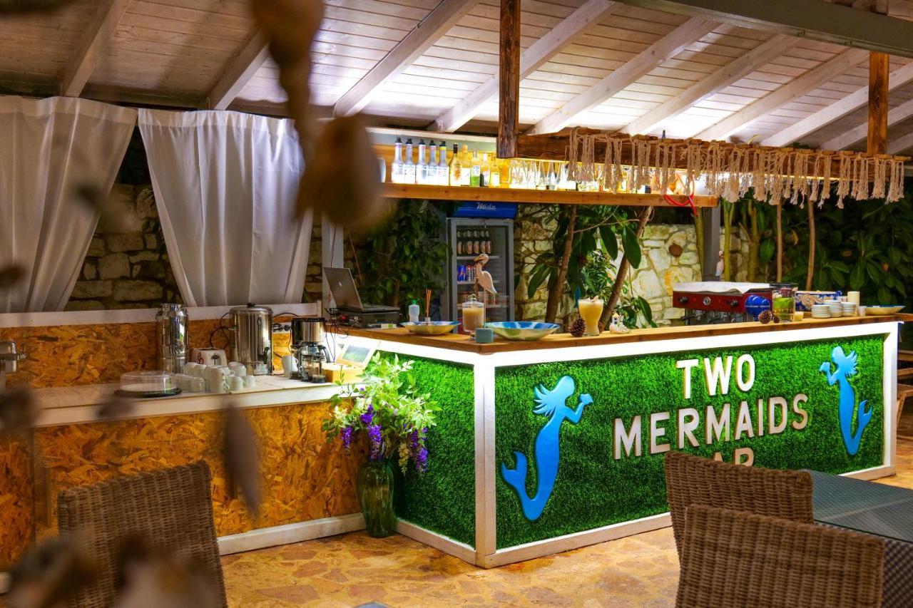 Hotel Two Mermaids Ksamil Buitenkant foto