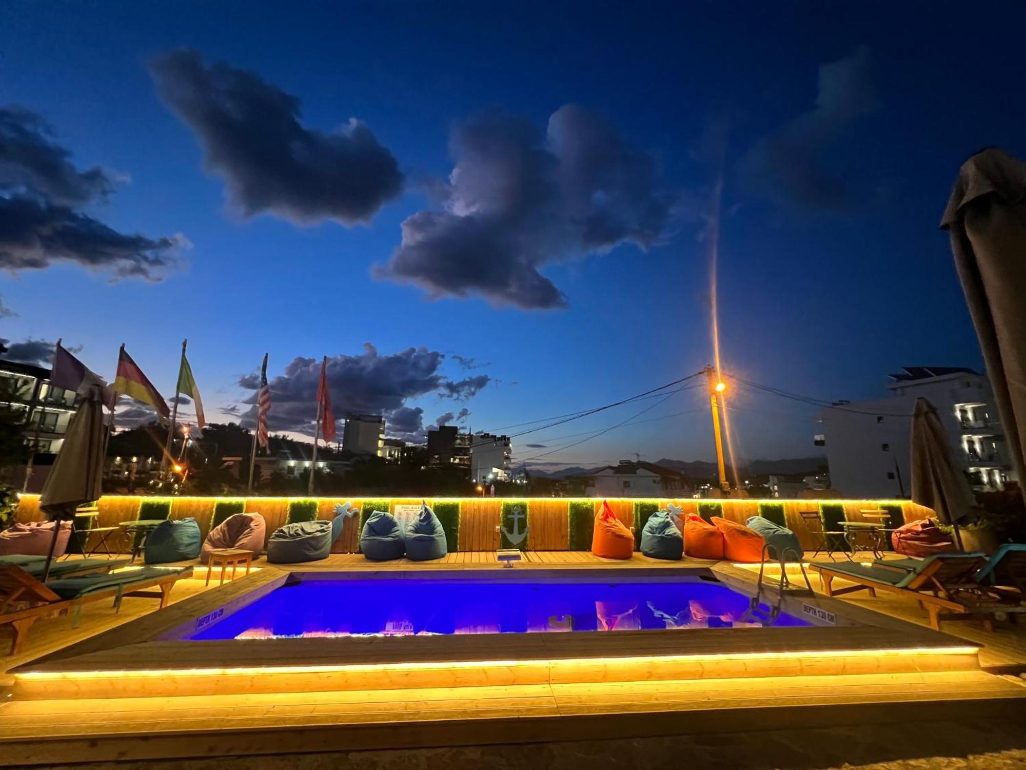 Hotel Two Mermaids Ksamil Buitenkant foto