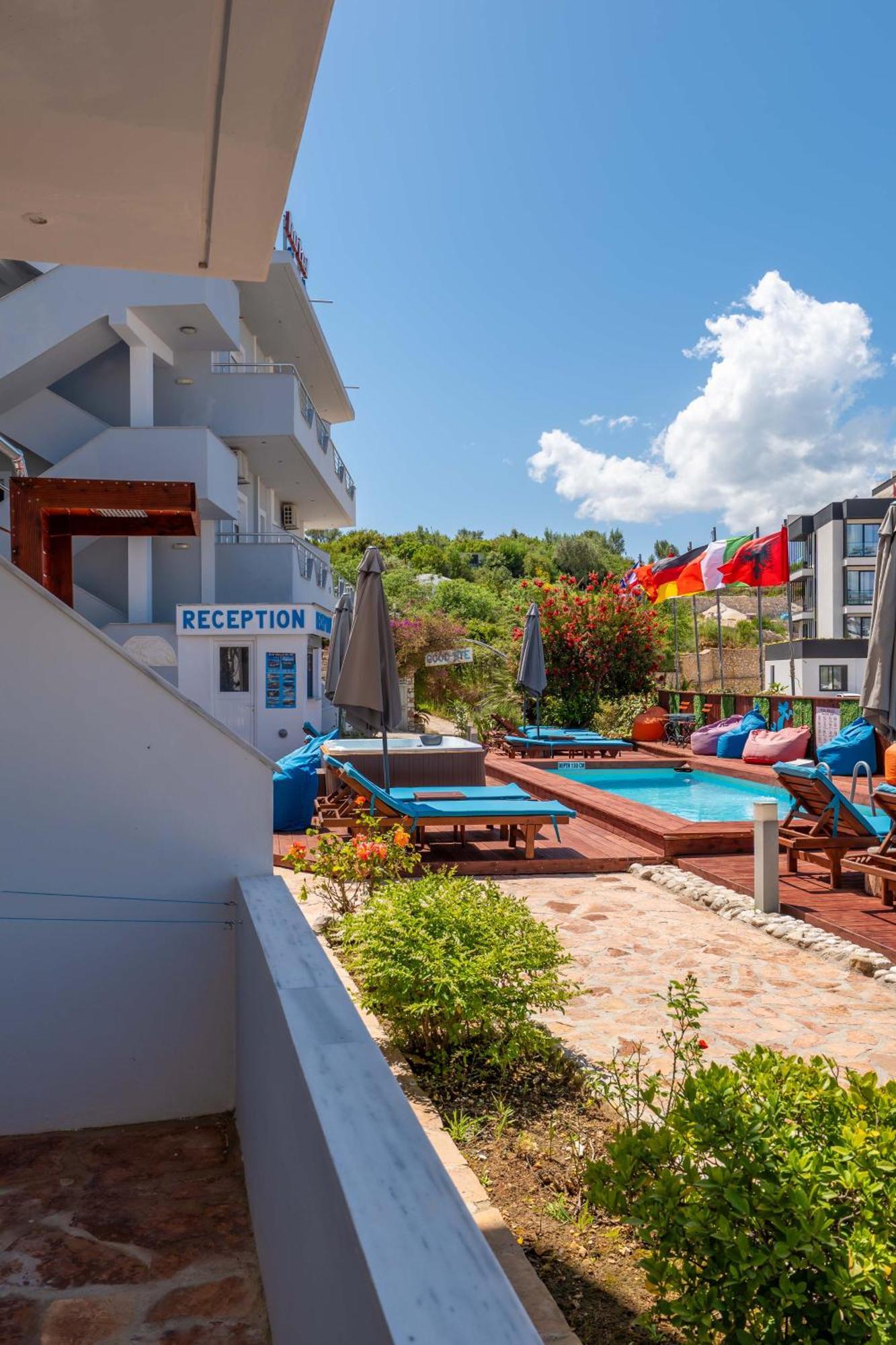 Hotel Two Mermaids Ksamil Buitenkant foto
