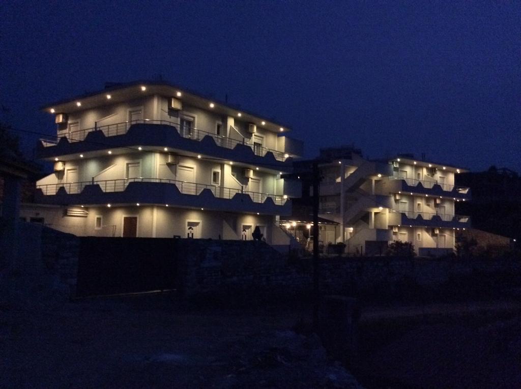 Hotel Two Mermaids Ksamil Buitenkant foto