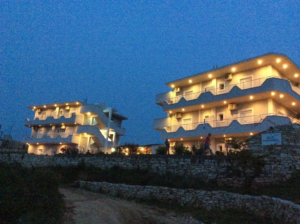Hotel Two Mermaids Ksamil Buitenkant foto